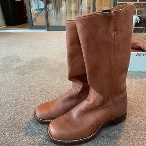 Frye campus boots 10.5
